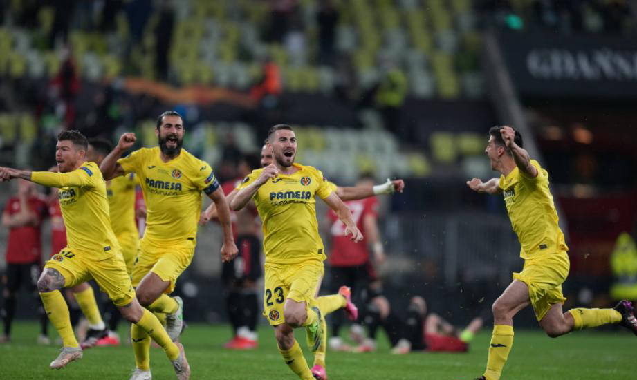 开云体育官网-里程碑夜！比利亚雷亚尔远射贴柱；英超清晨刷纪录；底气十足；更衣室氛围转暖-开云体育官网